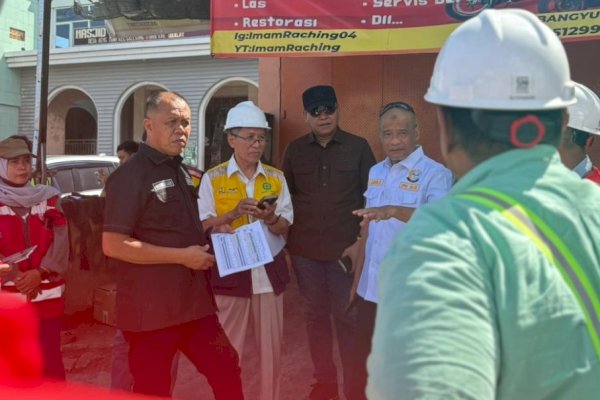 Tinjau Proyek Jalan Strategis, Komisi D DPRD Sulsel Pastikan Kualitas Aspal dan Beton Sesuai Standar