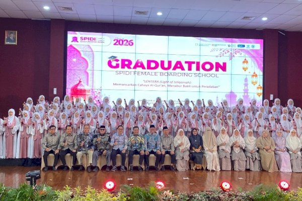 SPIDI Female Boarding School Wisuda 72 Siswi SMP-SMA, Banyak Lolos Kampus Bergengsi