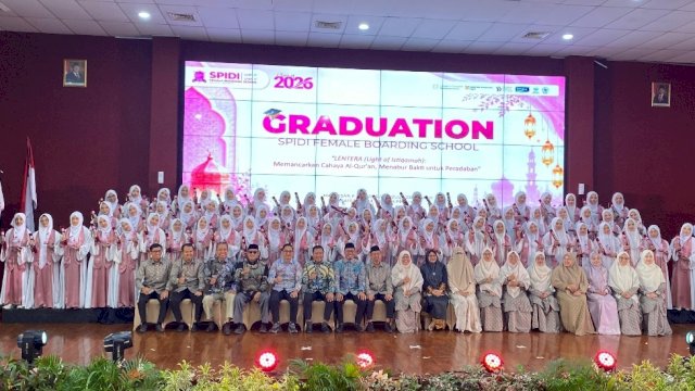 SPIDI Female Boarding School secara resmi menggelar prosesi wisuda pelepasan bagi 72 wisudawati.