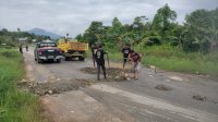 Pemkab Lutim Respon Cepat Aduan Jalan Rusak Ussu-Batas Kota Malili