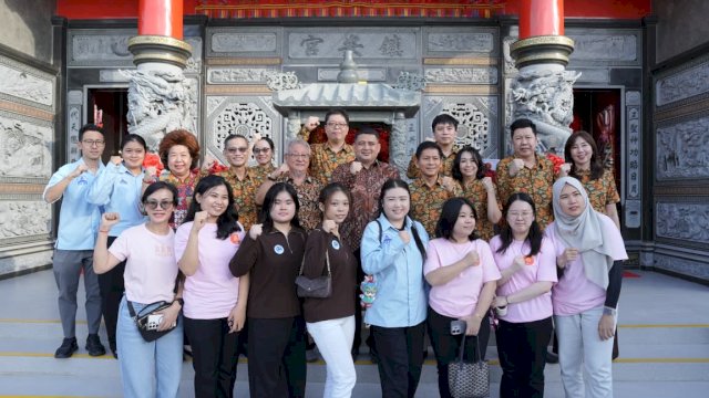 Wali Kota Munafri Tanda Tangani Prasasti Peresmian Cetiya Zhen An Kong Makassar
