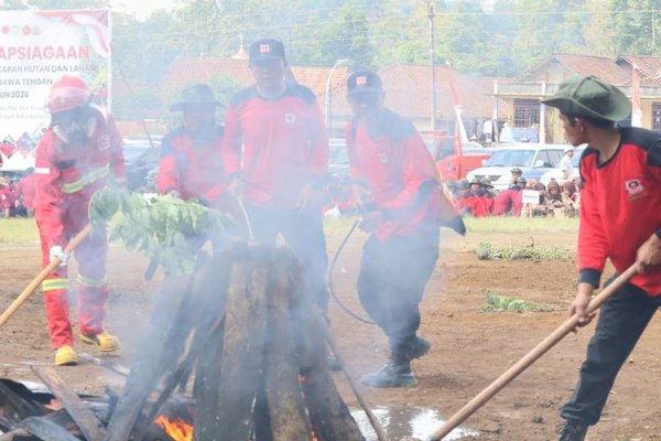 Hadapi Puncak Kemarau 2026, Kemenhut Dan Pemprov Jawa Tengah Siagakan 500 Personel Cegah Karhutla