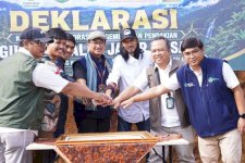 Kemenhut Bersama Mitra Deklarasikan Jalur Pendakian Ajisaka Berstandar Nasional