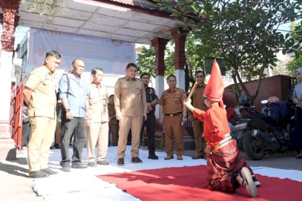 Pantau MPLS 2026, Appi Pastikan Hari Pertama Sekolah di Makassar Berjalan Lancar