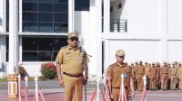 Bupati Takalar Daeng Manye Pimpin Apel Gabungan, Tekankan Disiplin ASN dan Serahkan Penghargaan Purna Bakti
