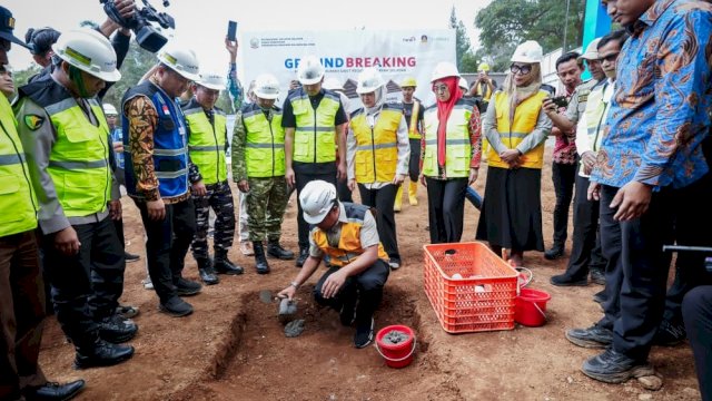 Jawab Kebutuhan Warga Selatan Sulsel, Andi Sudirman Groundbreaking RS Regional di Malino Gowa