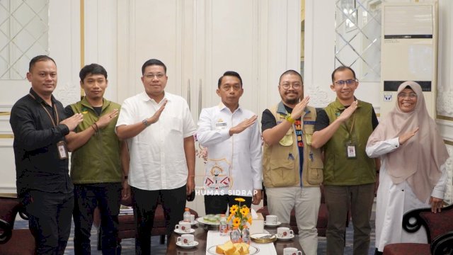 Bupati Sidrap Syaharuddin Alrif menerima langsung audiensi yang membahas persiapan operasional Sekolah Rakyat Permanen di Kabupaten Sidrap.