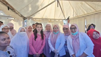 Didampingi Tri Tito Karnavian dan Naoemi Octarina, Selvi Ananda Cek Layanan CKG di Lapangan Hasanuddin