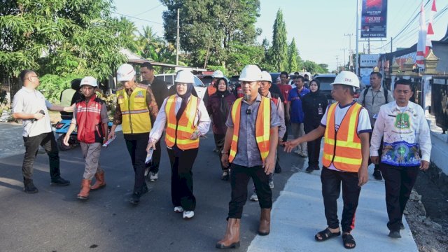 Gubernur Sulsel Tinjau Progres Ruas Pangkajene-Rappang di Sidrap, Targetkan Segera Rampung untuk Dukung Ekonomi Warga