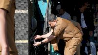 Wali Kota Appi Susuri Lorong di Wilayah Utara, Pastikan Air PDAM Mengalir ke Rumah Warga