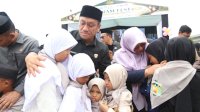 Pelukan Hangat Bupati dan Wabup untuk Anak Yatim Warnai Muharram Fest Luwu Timur