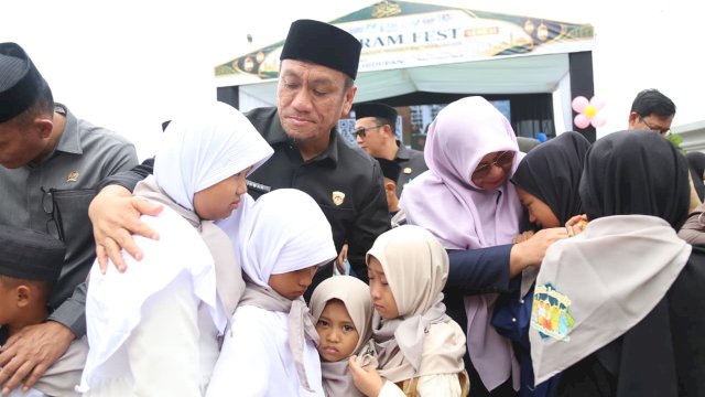 Pelukan Hangat Bupati dan Wabup untuk Anak Yatim Warnai Muharram Fest Luwu Timur