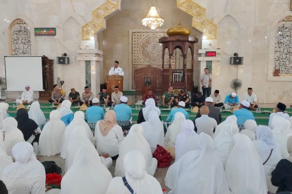 Bupati Chaidir Syam Buka Manasik Haji 2027, Maros Target Pertahankan Pembinaan Terbaik