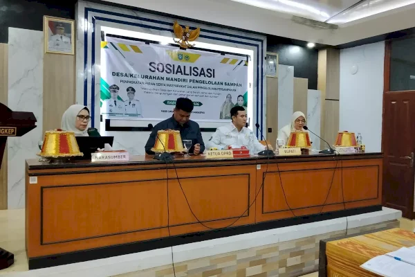 Camat se-Pangkep Teken Komitmen, Bupati Yusran Lalogau Perkuat Gerakan Kelola Sampah dari Sumber