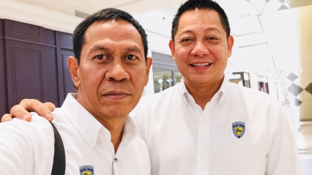 Sekretaris IMI Sulawesi Selatan, Taqwa Gaffar, melaporkan kepada Ketua IMI Sulsel, Rusdi Masse (RMS), hasil verifikasi peserta Musyawarah Provinsi (Musprov) yang dilakukan bersama IMI Pusat di Jakarta.