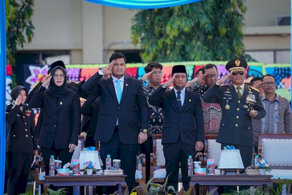 Upacara Peringatan Hari Bhayangkara ke-80, Gubernur Sulsel Apresiasi Pengabdian Polri untuk Masyarakat