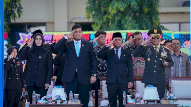 Upacara Peringatan Hari Bhayangkara ke-80, Gubernur Sulsel Apresiasi Pengabdian Polri untuk Masyarakat