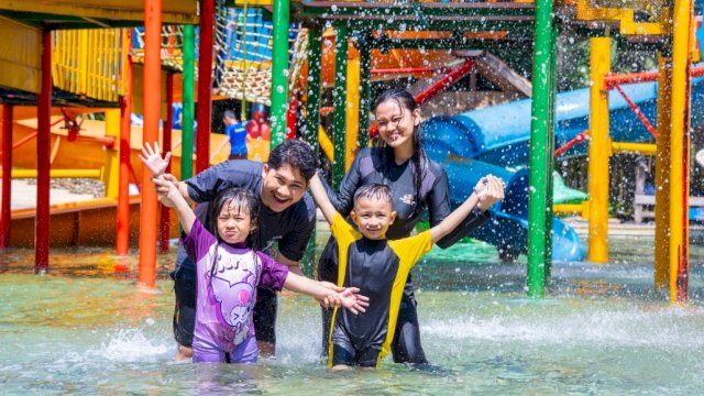 Bugis Waterpark Adventure (BWP) menghadirkan program Holiventure Special July yang menawarkan berbagai promo menarik bagi masyarakat.