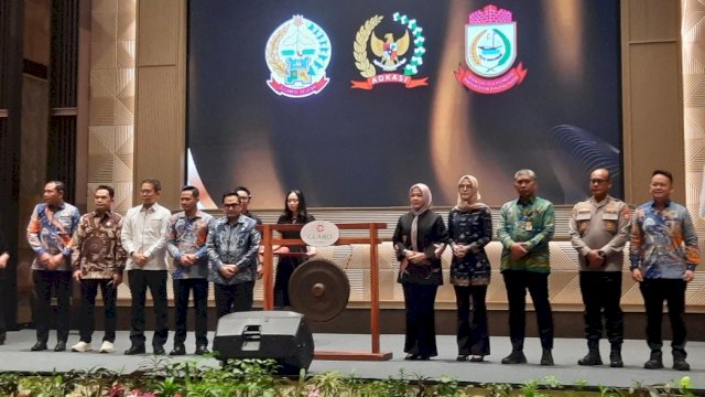 Rakorwil ADKASI se-Sulawesi itu dibuka langsung oleh Ketua Komisi II DPR RI, Rifqinizamy Karsayuda.