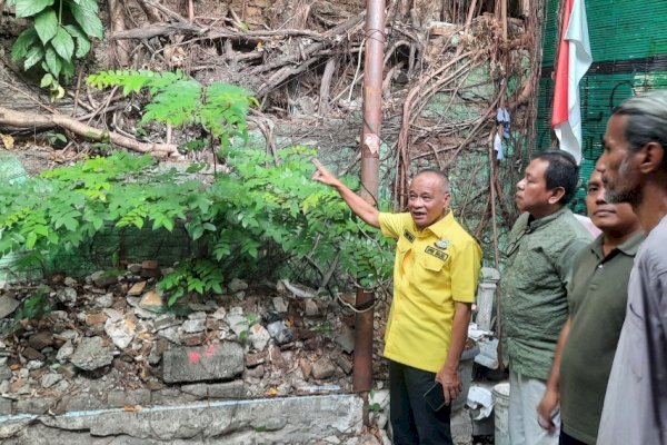 Kadir Halid Temukan Tembok Monumen Mandala Nyaris Roboh dan Aset Disdik 30 Tahun Terbengkalai