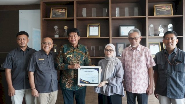 KALLA kembali meraih penghargaan sebagai Wajib Pajak Terbaik dan Terbesar tingkat korporasi 2025 dari Kanwil DJP Sulselbartra.