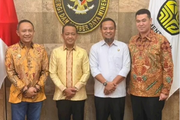 Bupati Yusran Dampingi Gubernur Sulsel Temui Menteri ESDM, Perjuangkan Perluasan SuperSUN untuk Kepulauan Pangkep