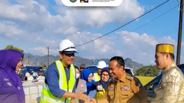 Bupati Pangkep Yusran Lalogau Dampingi Gubernur Sulsel Tinjau Rehabilitasi Irigasi Leang Lonrong