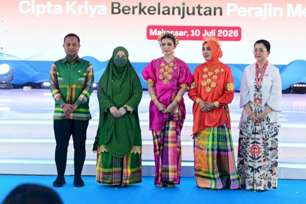 Gubernur Apresiasi Ketua Dekranas Pilih Sulsel Jadi Tuan Rumah Syukuran Dekranas ke-46 dan HKG PKK ke-54