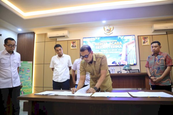 Teken BAST, Sekda Zulkifly Apresiasi BPBPK Sulsel Rekonstruksi Bangunan DPRD Makassar