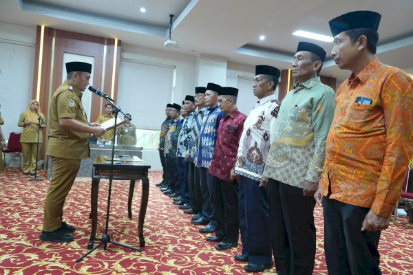 Kukuhkan Dewan Pendidikan Lutim, Bupati : Perkuat Pengawasan dan Tingkatkan Mutu Pendidikan