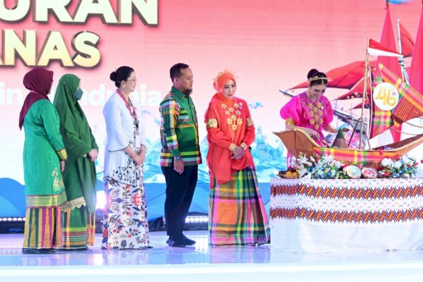 Gubernur Andi Sudirman: Syukuran Dekranas ke-46 dan HKG PKK ke-54 Gerakkan Ekonomi di Sulsel