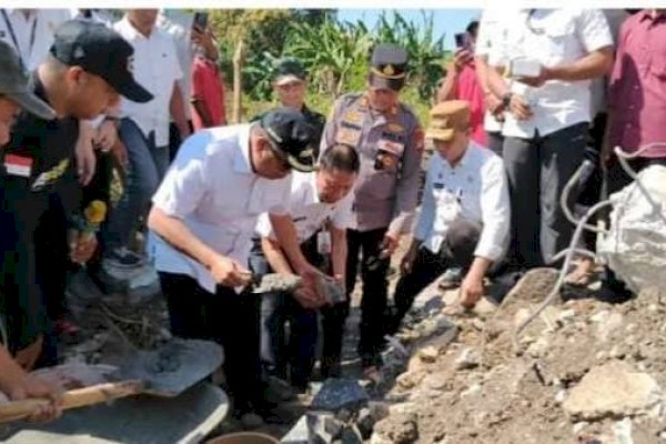 Disambut Yel-Yel “OPPOKI!”, Bupati Takalar Daeng Manye Mulai Pembangunan Infrastruktur Irigasi