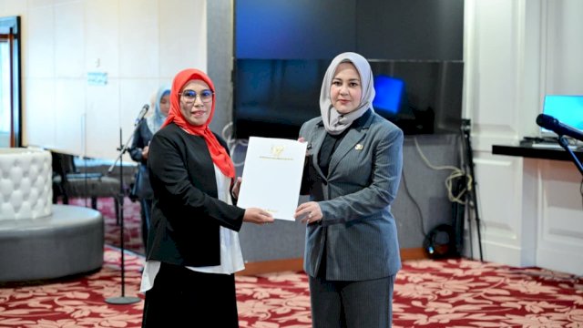 Wagub Fatmawati Rusdi Lantik Dokter Ahli Utama.