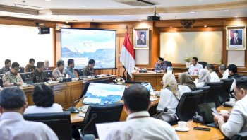Menhut Raja Juli Dorong Pemanfaatan Teknologi Drone untuk Perkuat Pengawasan Hutan