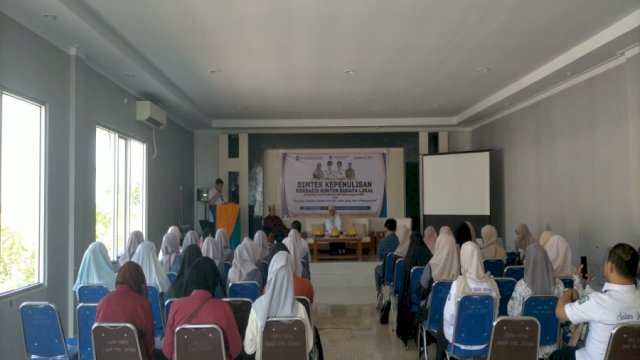 Pangkep Dorong Lahirnya Buku Cerita Rakyat melalui Bimtek Kepenulisan