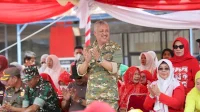 Gerak Jalan HUT RI di Pinrang: Pelajar Tunjukkan Kreativitas, Disiplin dan Kekompakan