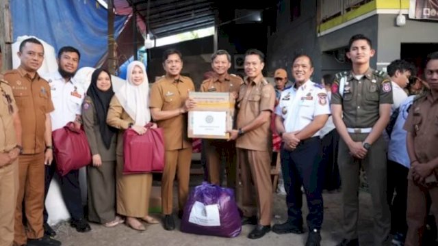 Ringankan Duka Korban Kebakaran, IKAPTK Makassar Salurkan Bantuan untuk Warga Tallo