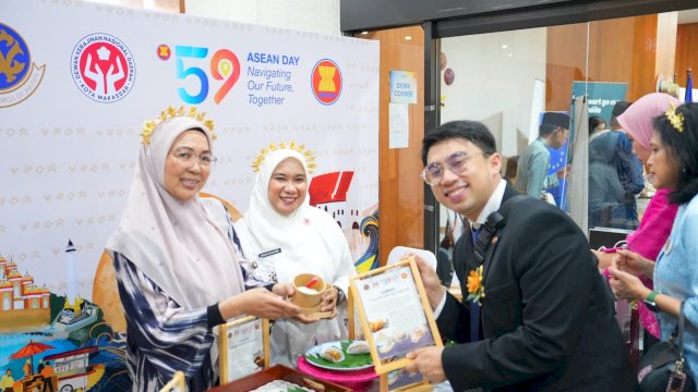 Ketua Dekranasda Makassar Bawa Cita Rasa Makassar ke ASEAN Day Food Festival 2026