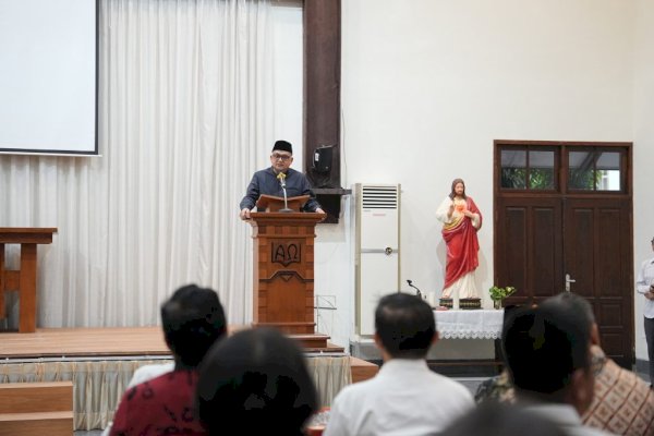 Resmi dikukuhkan, Wali Kota Makassar Munafri Dorong FKLA Hadirkan Aksi Kemanusiaan Tanpa Sekat Agama