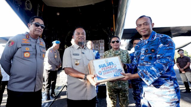 Gubernur Sulsel bersama Forkopimda Kirim Kurang Lebih 30 Ton Bantuan Kemanusiaan untuk Korban Gempa NTT