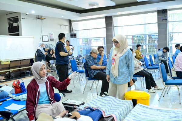 Semarak HUT ke-102, Perumda Air Minum Makassar dan Karang Taruna Gelar Donor Darah