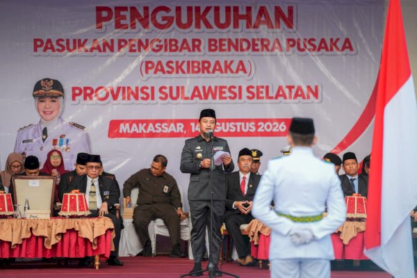 Gubernur Andi Sudirman Kukuhkan 73 Paskibraka Sulsel, Siap Kibarkan Sang Merah Putih