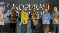 Gubernur Sulsel Raih Bakti Koperasi Nayaka Mahambara di Ajang Koperasi Awards 2026