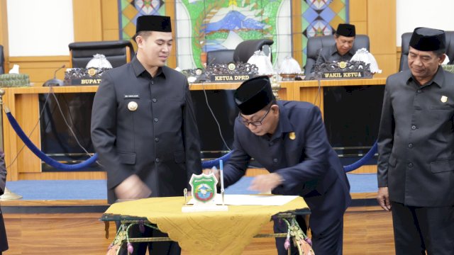 DPRD Pangkep Setujui Pertanggungjawaban APBD 2025, Pendapatan Daerah Capai 104,39 Persen