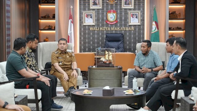 Rapat Koordinasi bersama Komunitas Tangan Di Atas (TDA) Makassar dengan Wali Kota Makassar, Munafri Arifuddin, di Kantor Balai Kota Makassar.