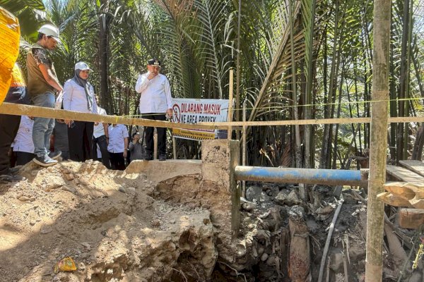 Puluhan Tahun Rusak, Jembatan Kaccia Kini Dibangun: Munafri Target Rampung Kurang dari 100 Hari