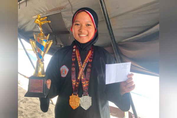 Gemilang di Arena: Qiki Borong Emas-Perak Sekaligus Sabet Gelar Pesilat Terbaik Pra-Remaja Sulsel