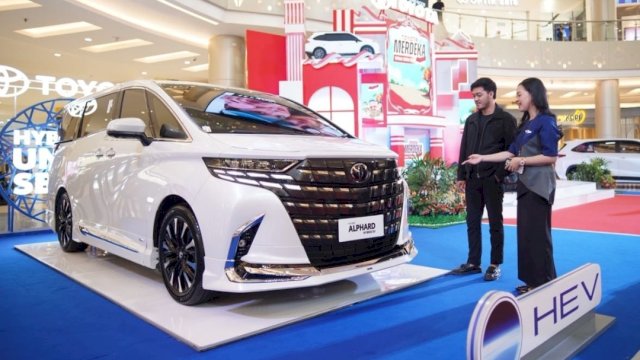 Kalla Toyota gelar pameran otomotif dan rekreasi keluarga bertajuk "Toyota Merdeka: Semua Serba Bisa".