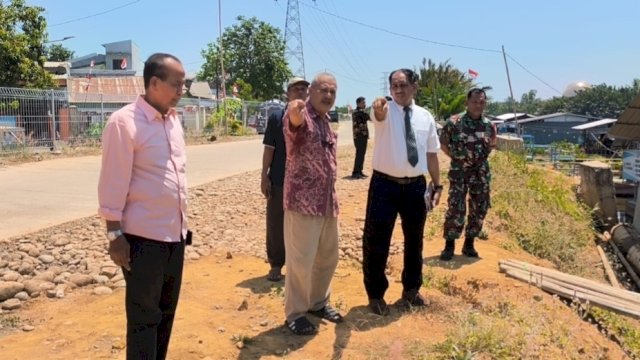 Legislator NasDem DPRD Provinsi Sulawesi Selatan, Mahmu, melakukan pengawasan pelaksanaan APBD di kawasan BTN Citra Tello.