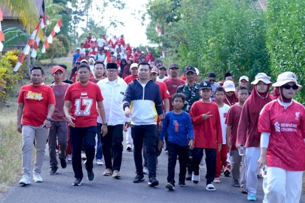 Kembali ke Kampung Halaman, Heriwawan Jalan Sehat Bareng 1.000 Warga Tellulimpoe Sinjai